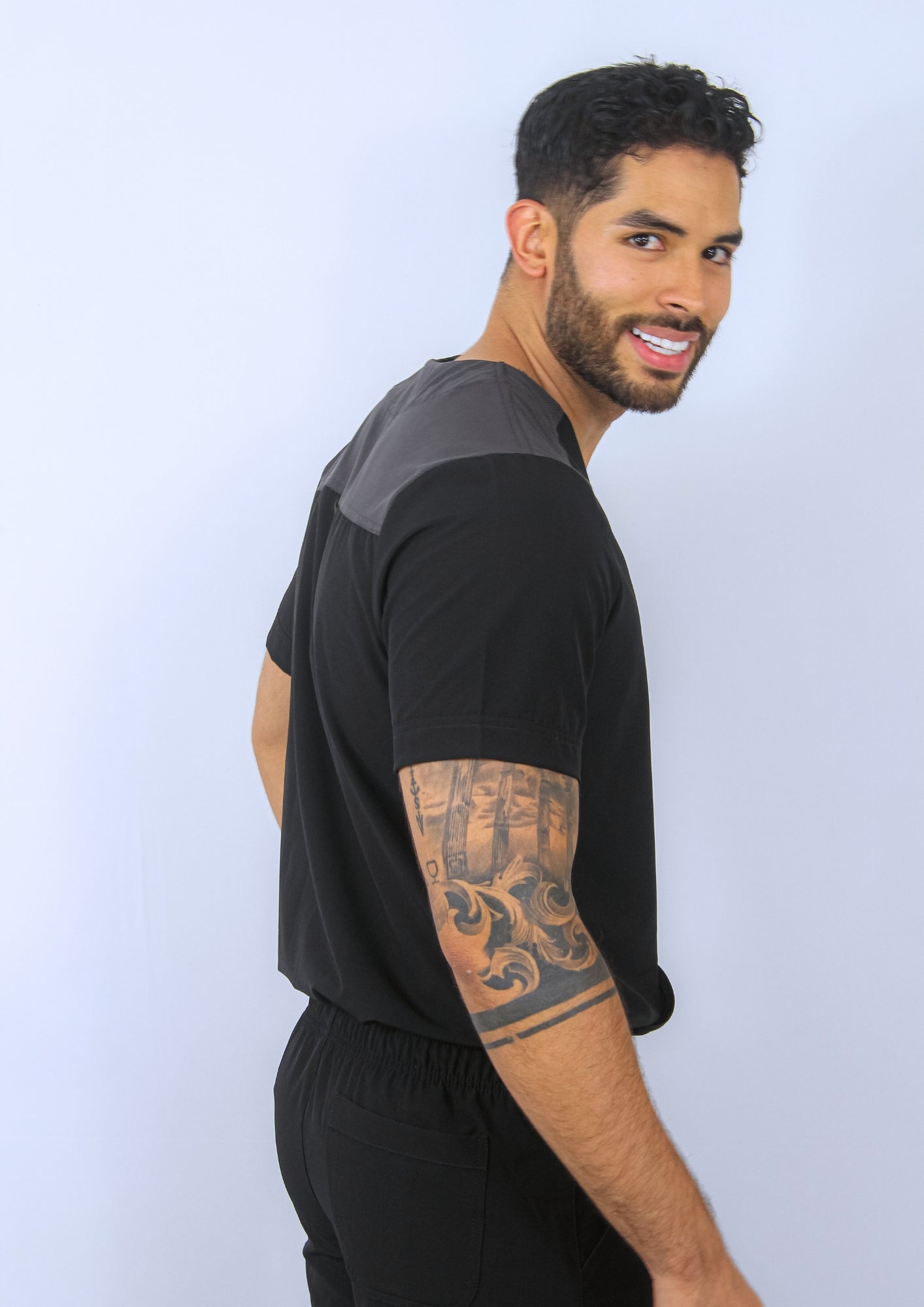 Uniforme New Classic Negro + gris