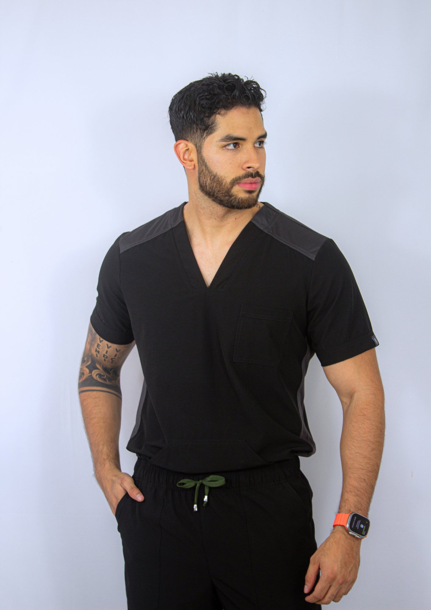 Uniforme New Classic Negro + gris