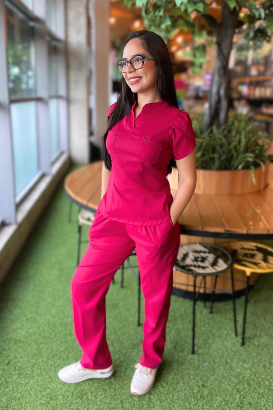 Uniforme Berenice Rojo cereza - Tela Premium