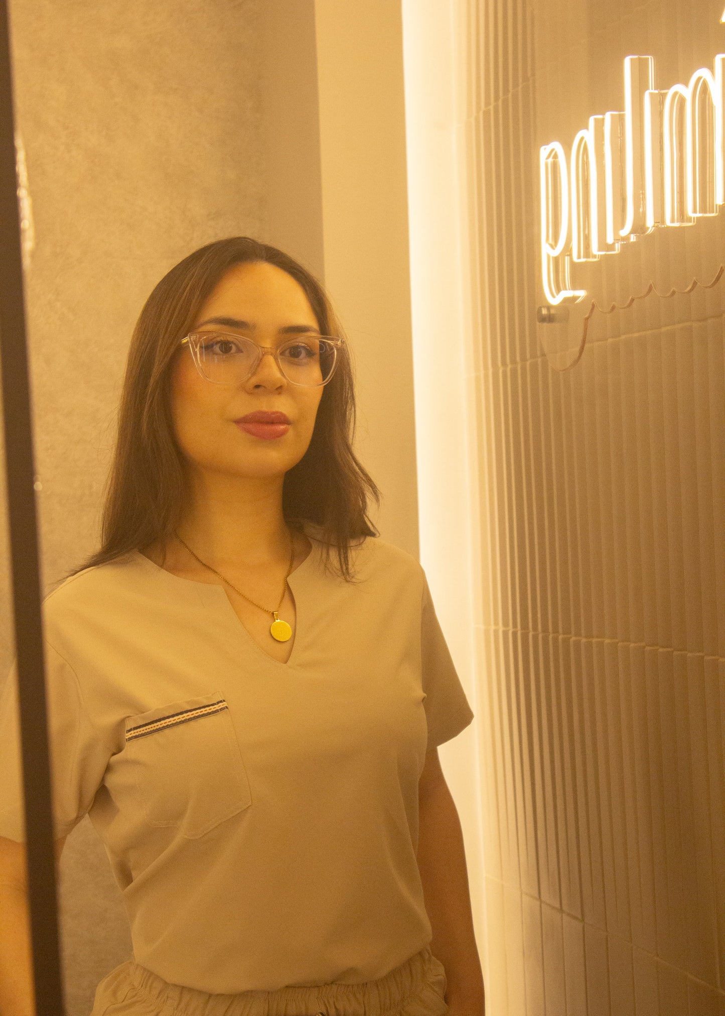 Uniforme Eva beige capuchino