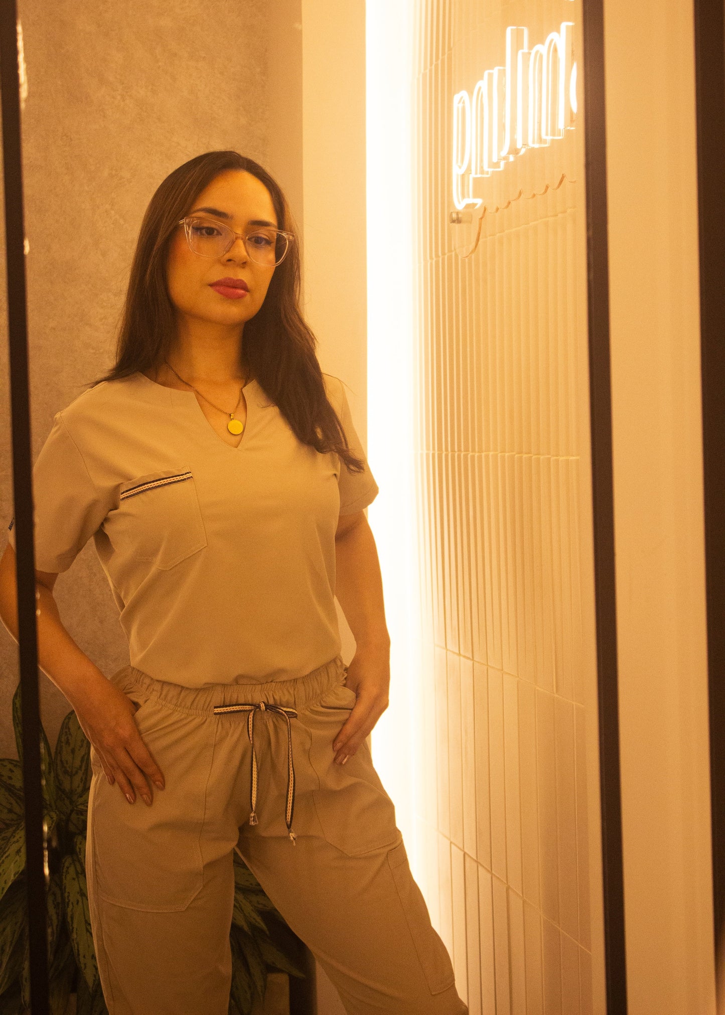 Uniforme Eva beige capuchino