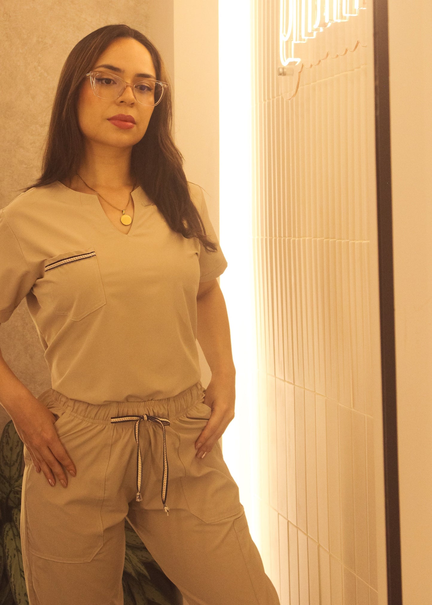 Uniforme Eva beige capuchino