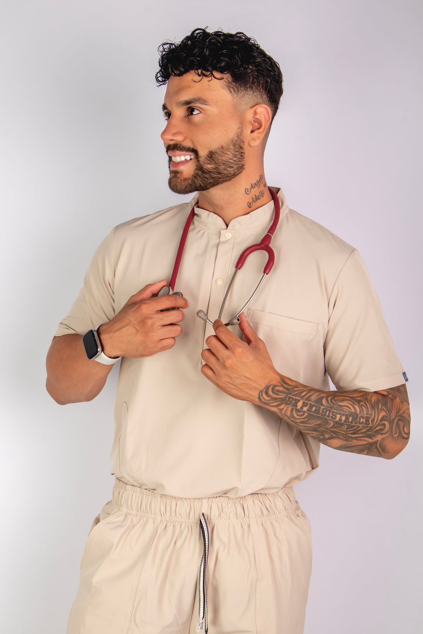 Uniforme Nerú beige