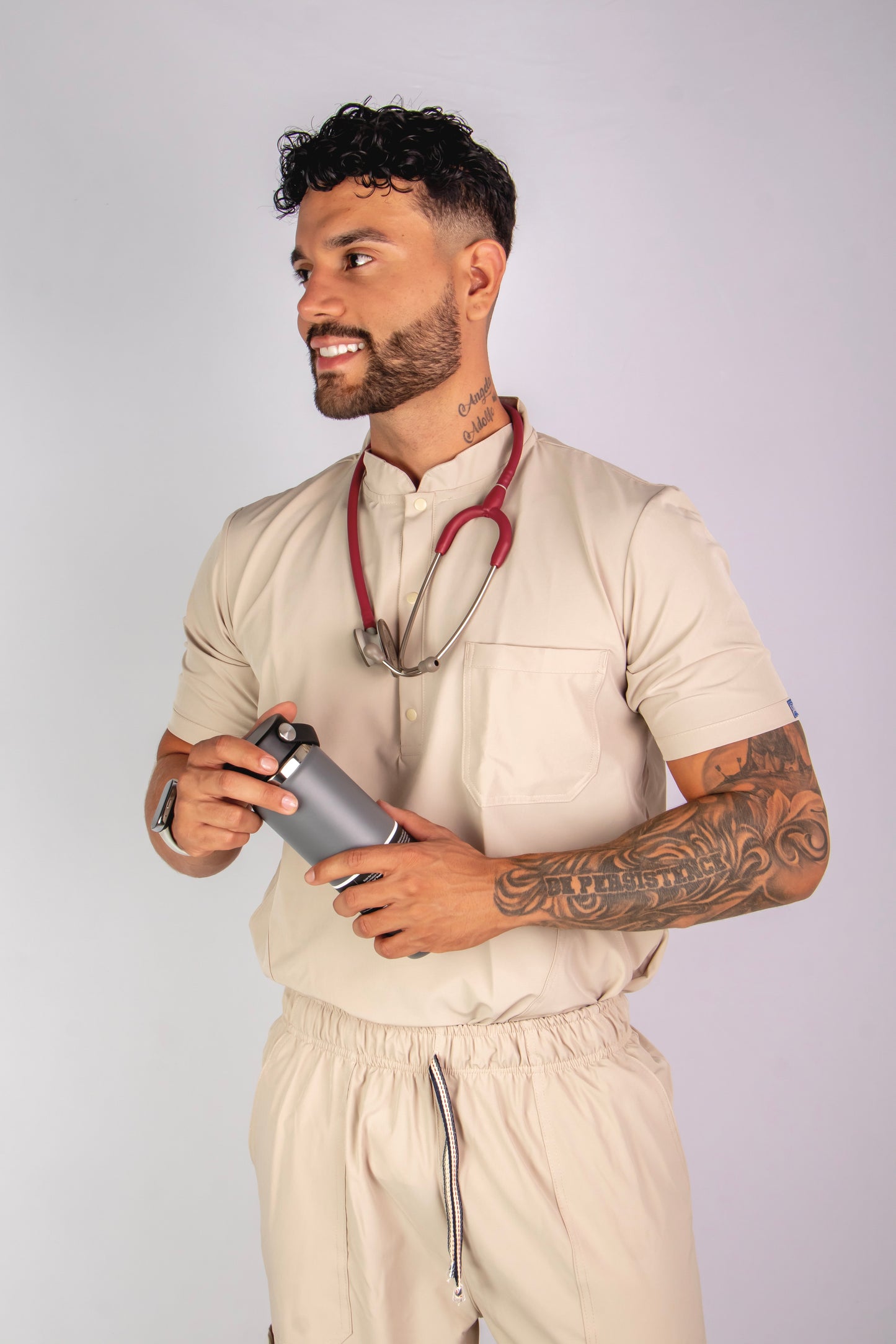 Uniforme Nerú beige