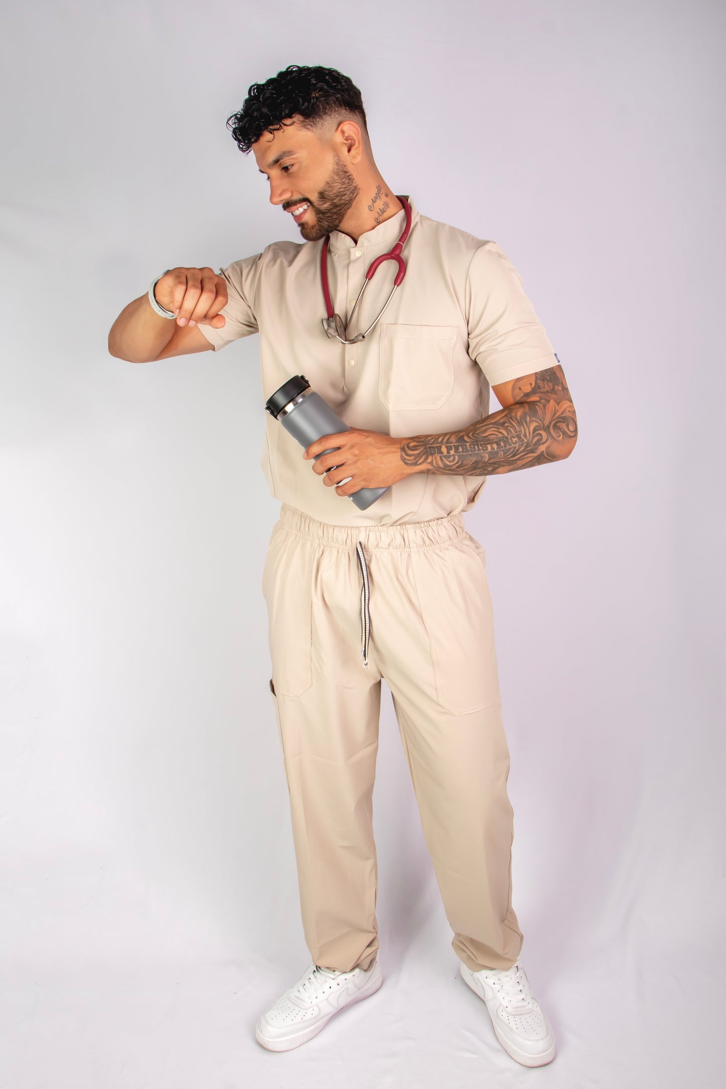 Uniforme Nerú beige