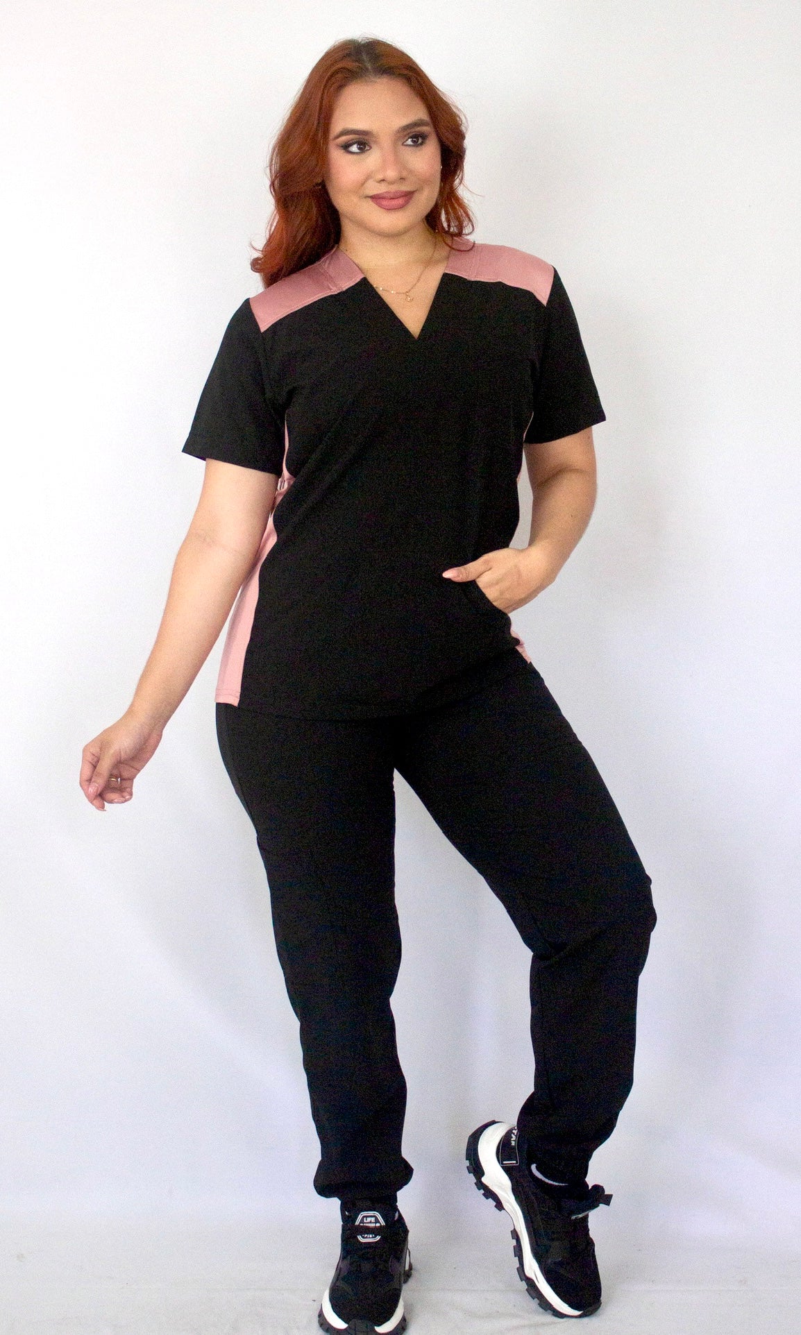 Uniforme Dama New Classic Negro + palo de rosa