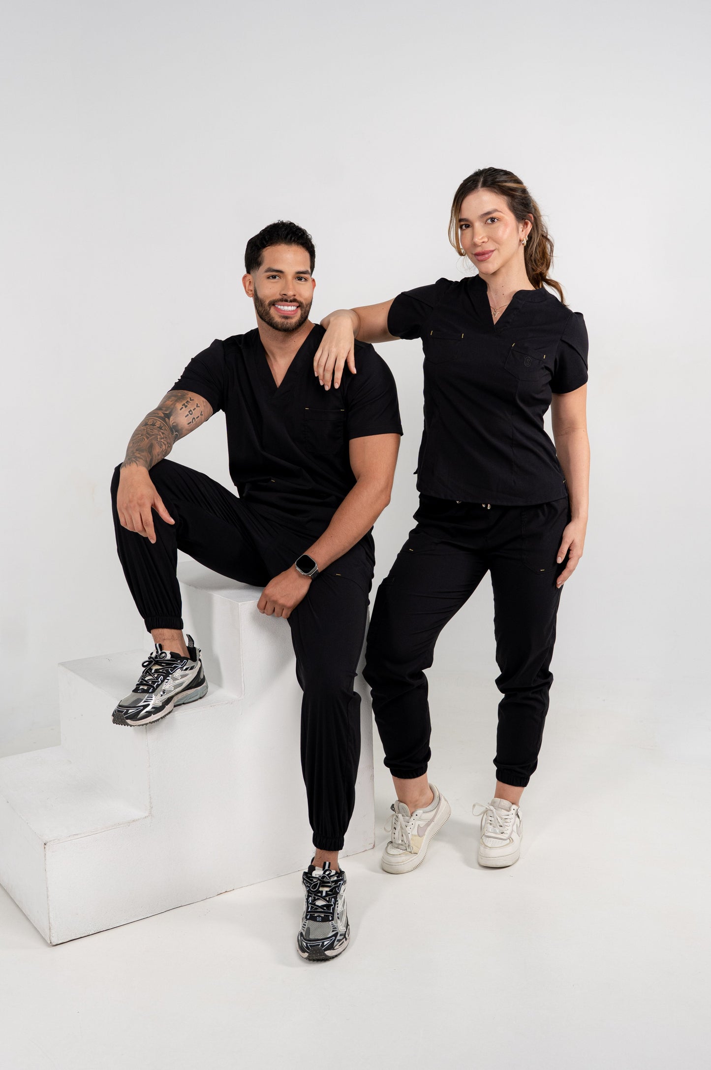Uniforme New Classic Negro - Tela Algodón Antifluido