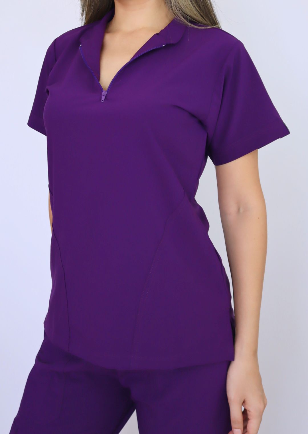 Uniforme Aline Morado ÚLTIMOS TALLA XS Y L