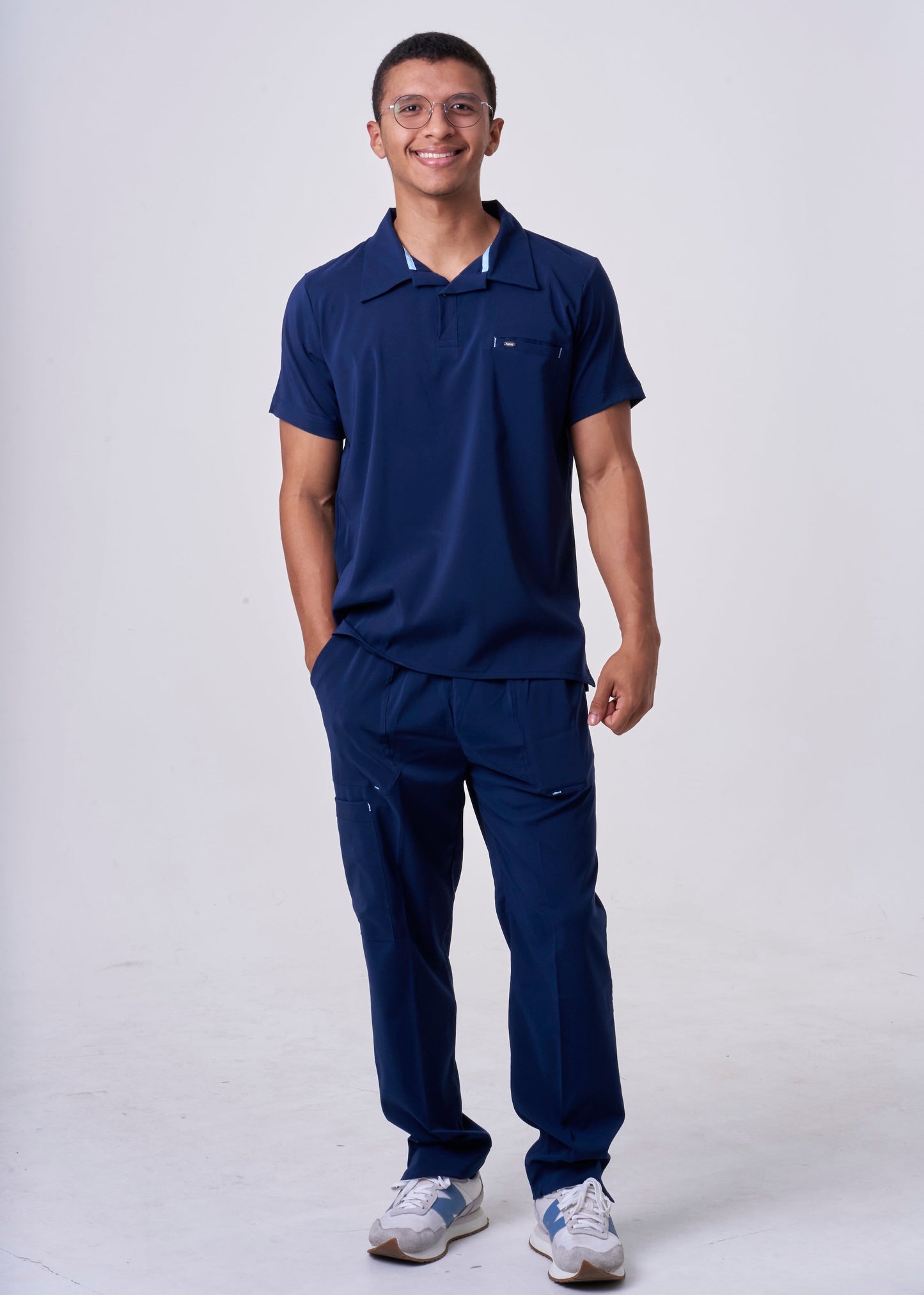 Uniforme Louis azul noche
