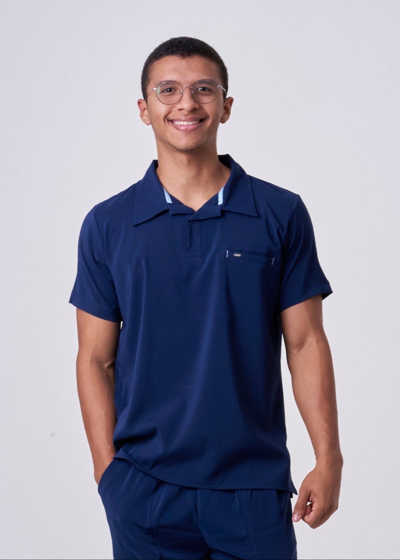 Uniforme Louis azul noche