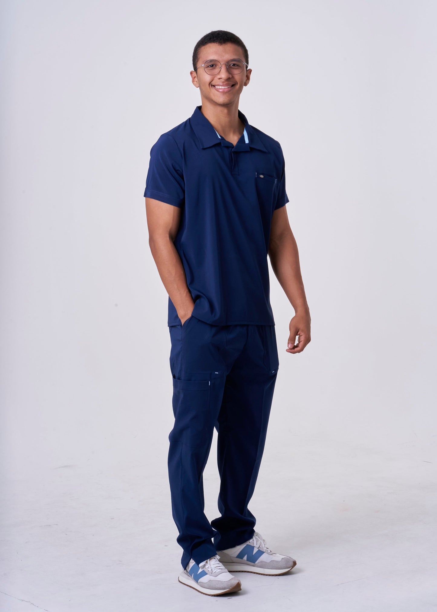 Uniforme Louis azul noche