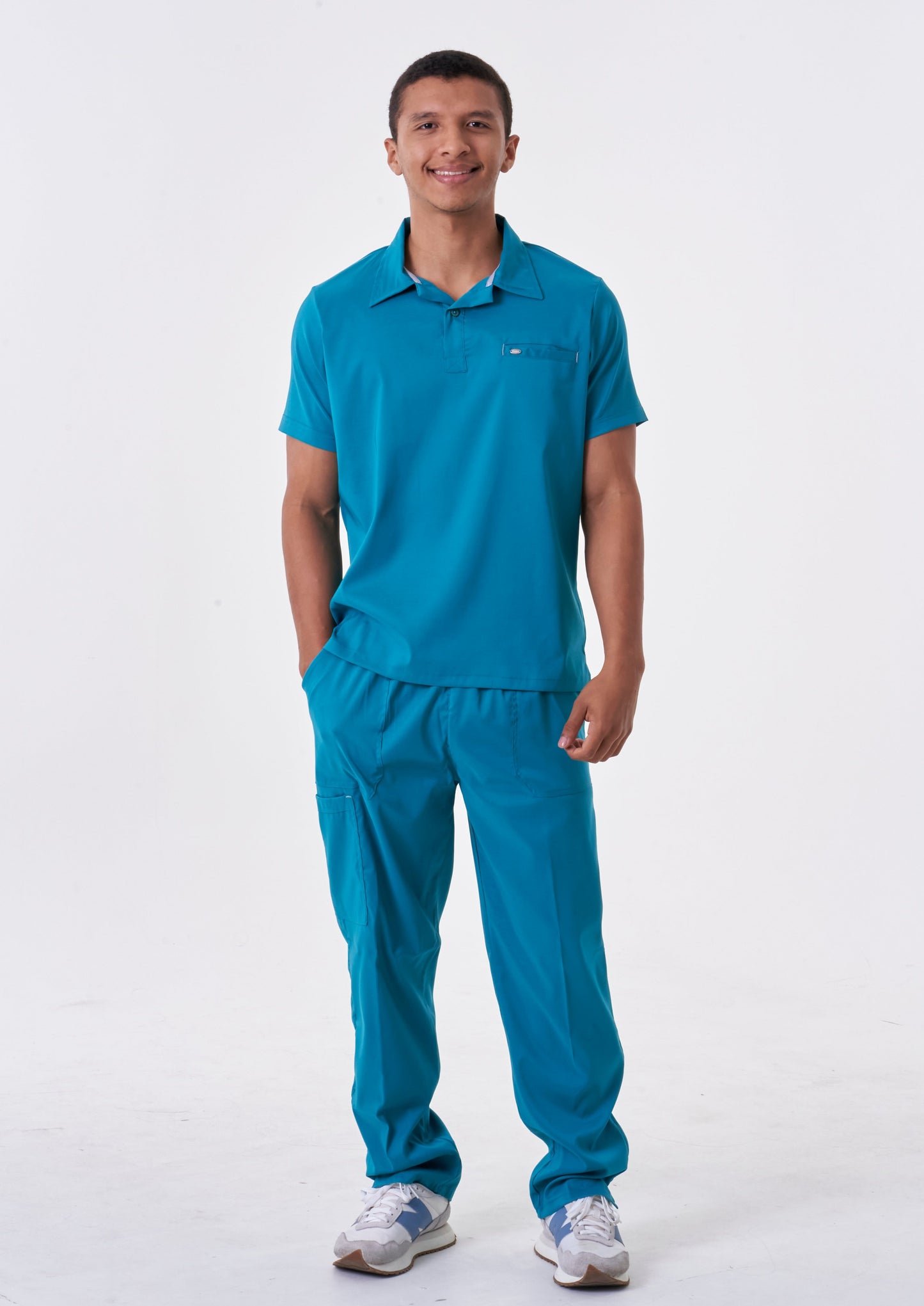 Uniforme Louis verde aguamarina ÚLTIMO TALLA S