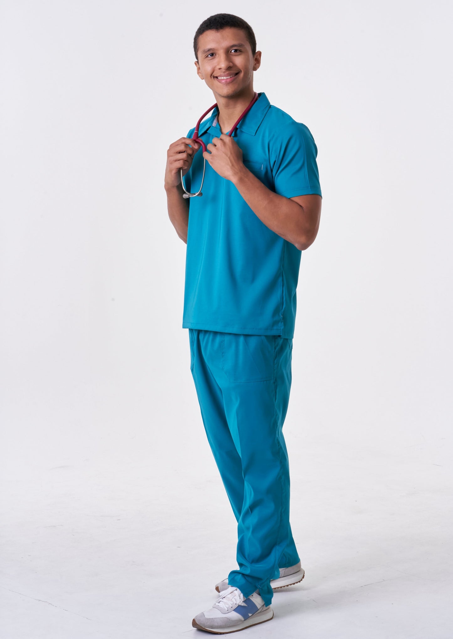 Uniforme Louis verde aguamarina ÚLTIMO TALLA S