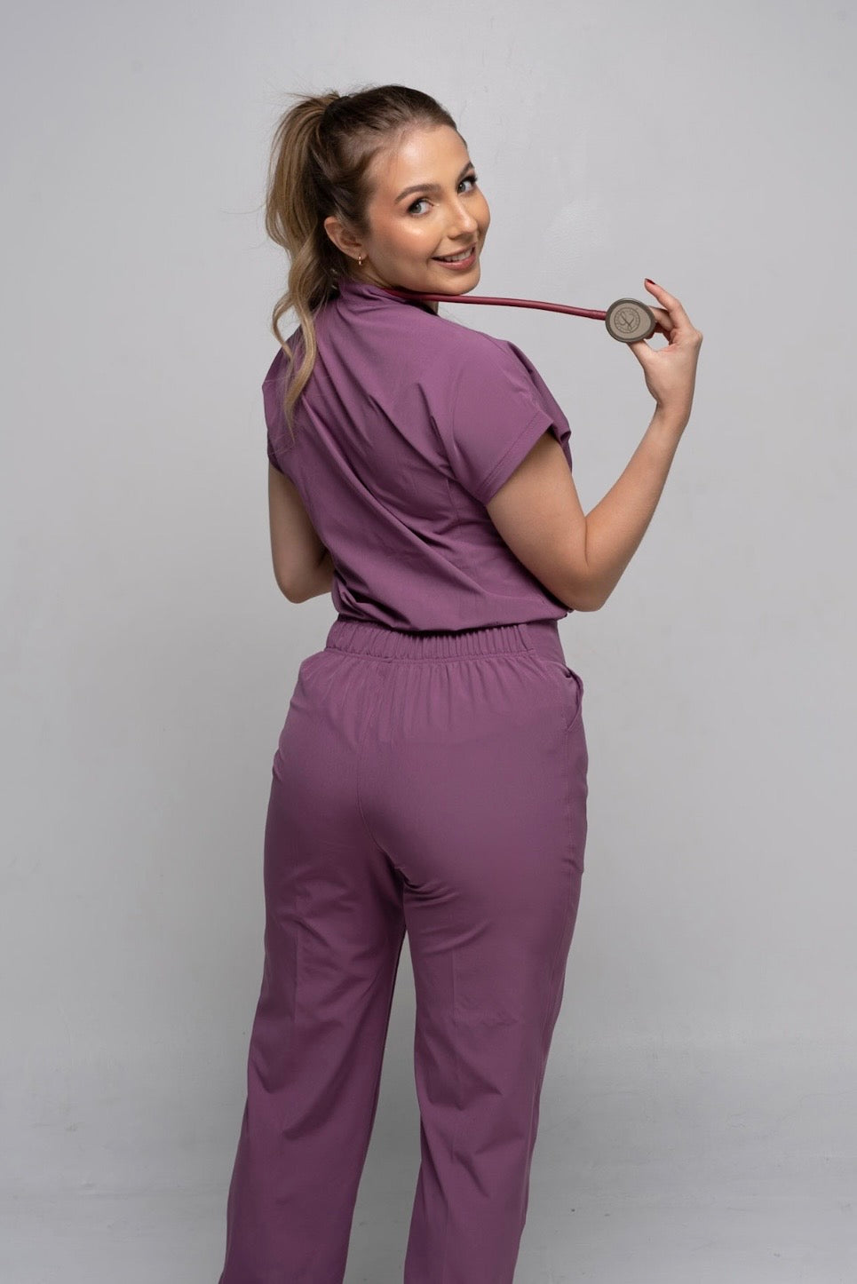 Uniforme Aline Mora pastel