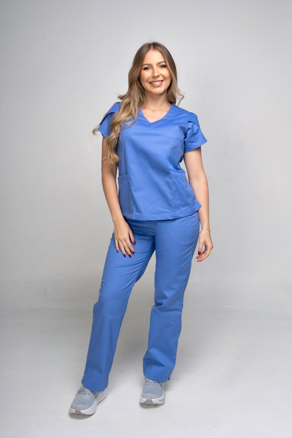 Uniforme Dama Emily azul cielo - Tela Algodón Antifluido