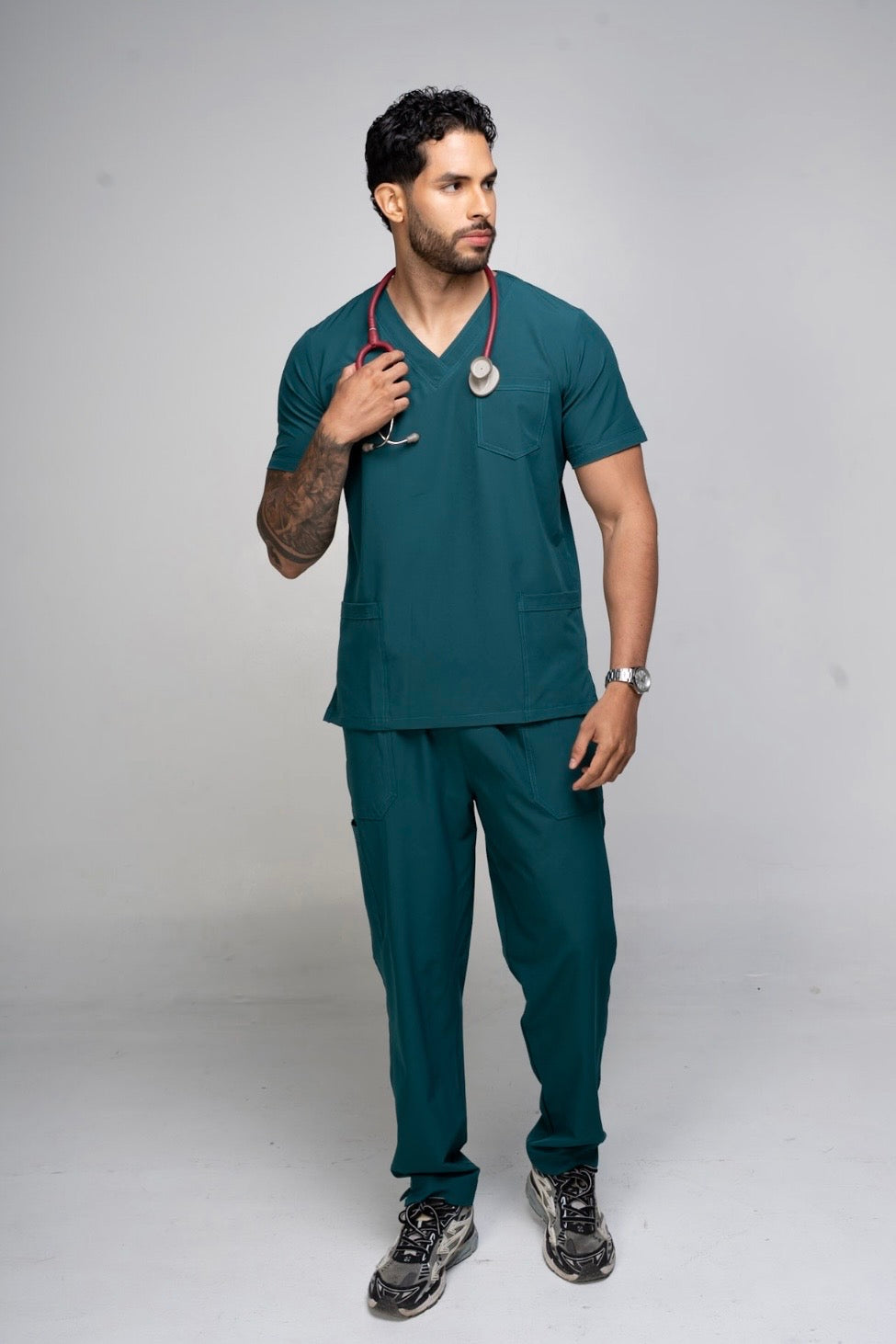 Uniforme Classic color Verde esmeralda