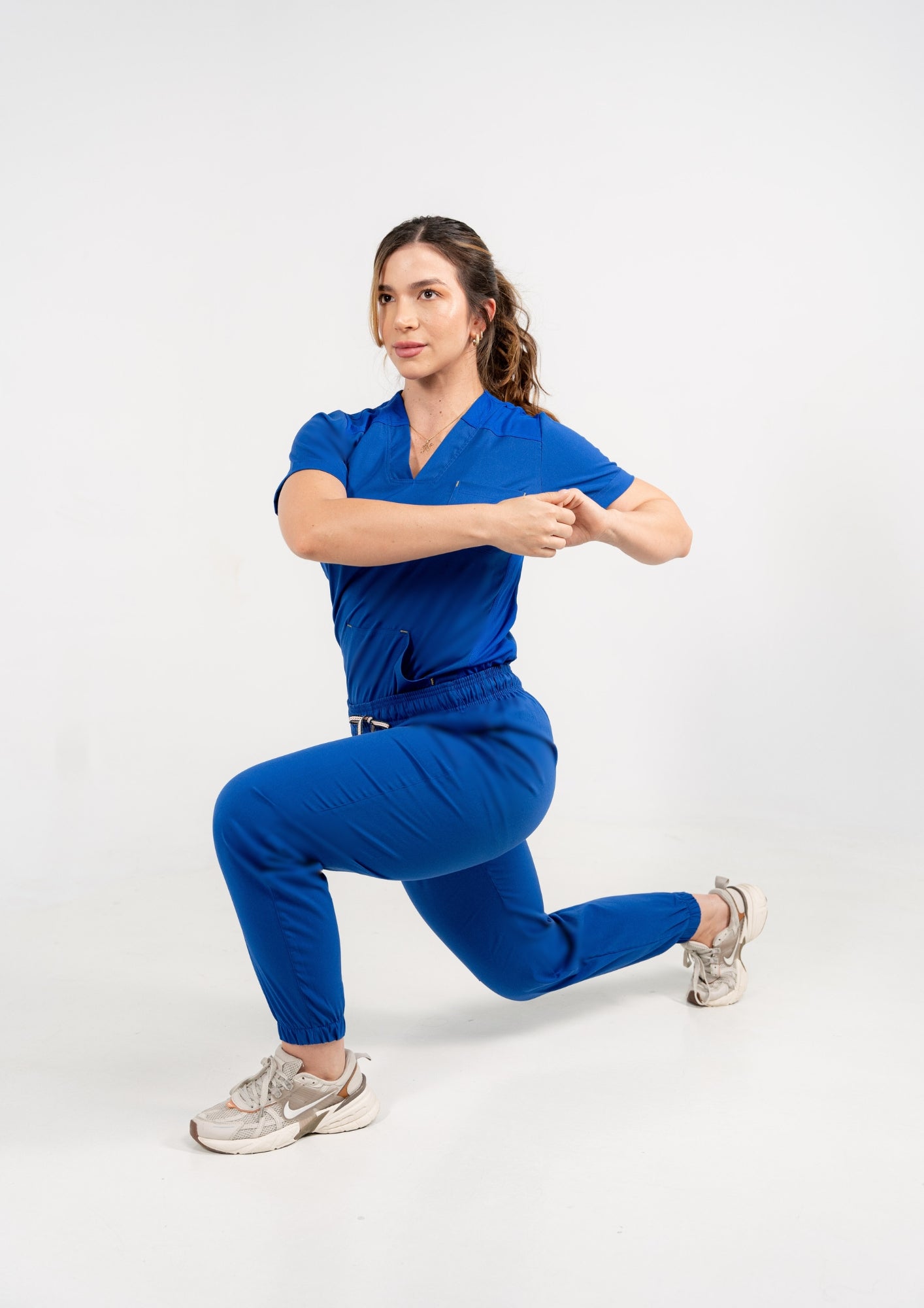 Uniforme Dama New Classic Azul rey - Tela Algodón Antifluido