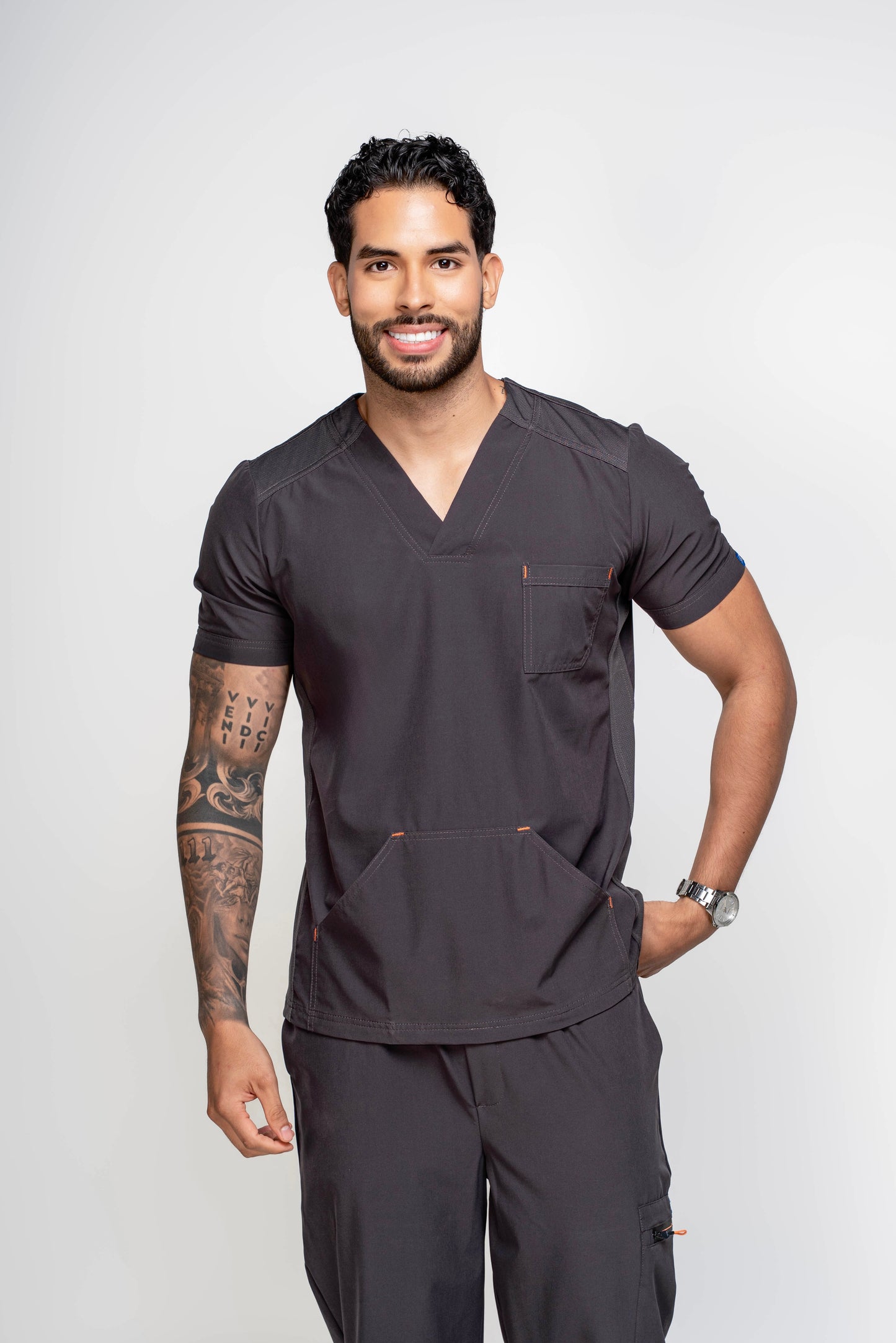 Uniforme New Classic Gris oscuro