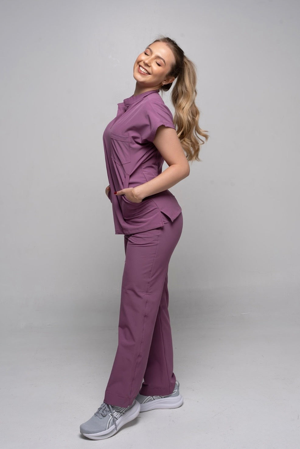 Uniforme Aline Mora pastel