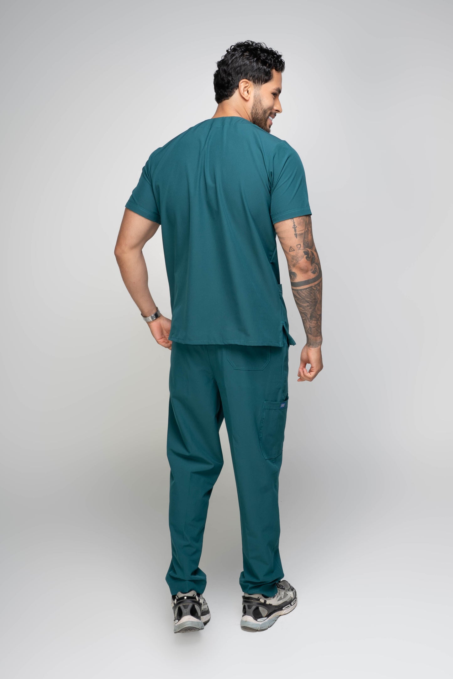 Uniforme Classic color Verde esmeralda