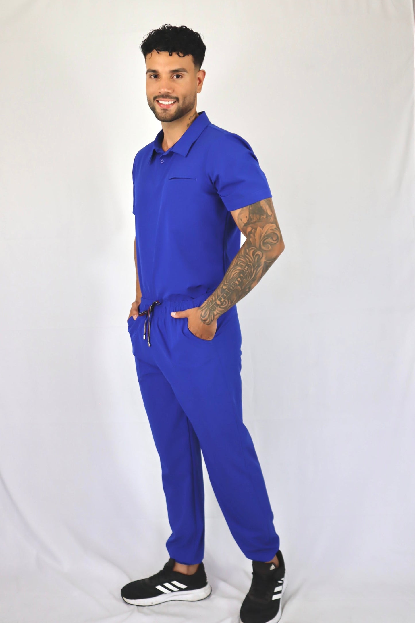 Uniforme Louis azul rey