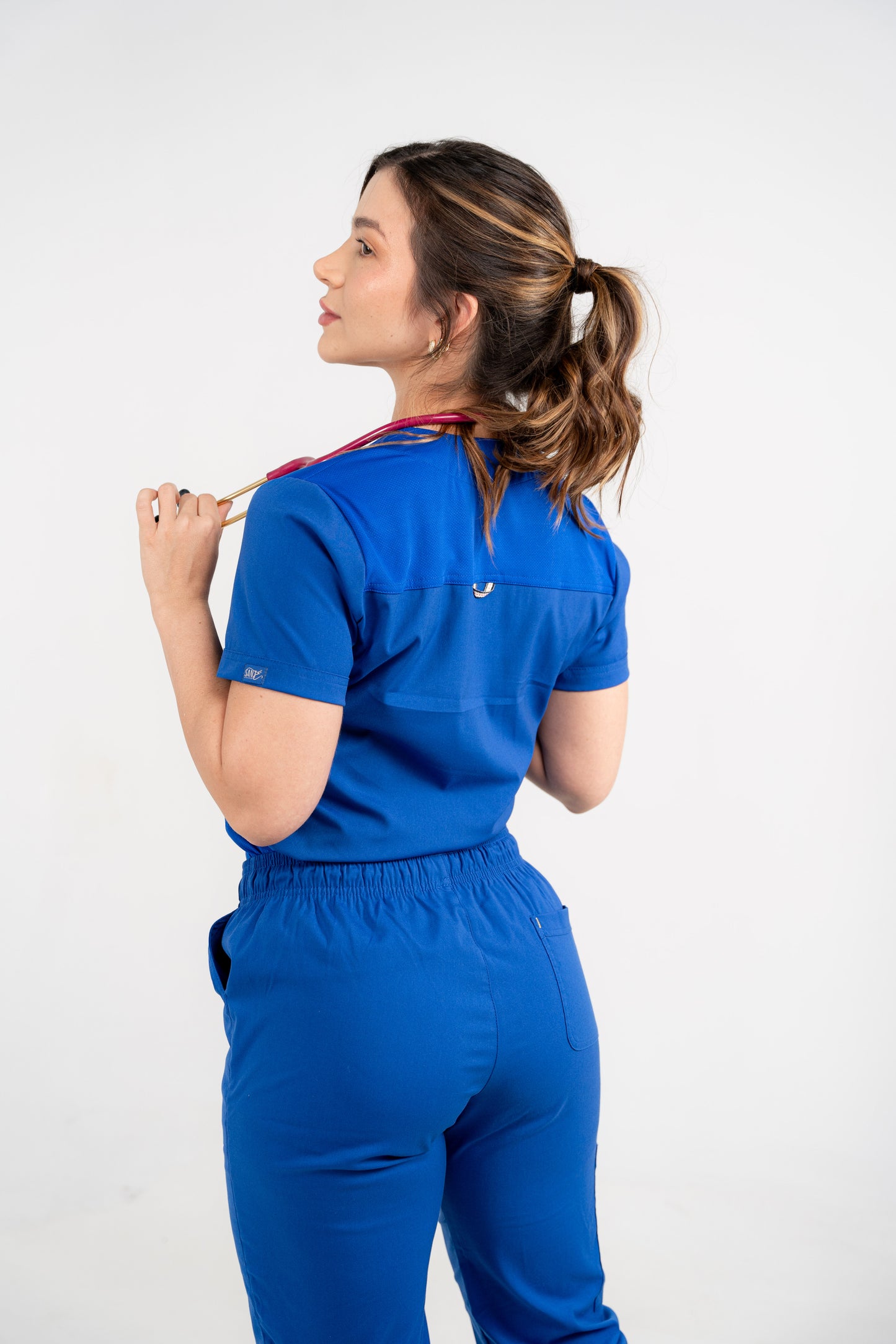 Uniforme Dama New Classic Azul rey - Tela Algodón Antifluido