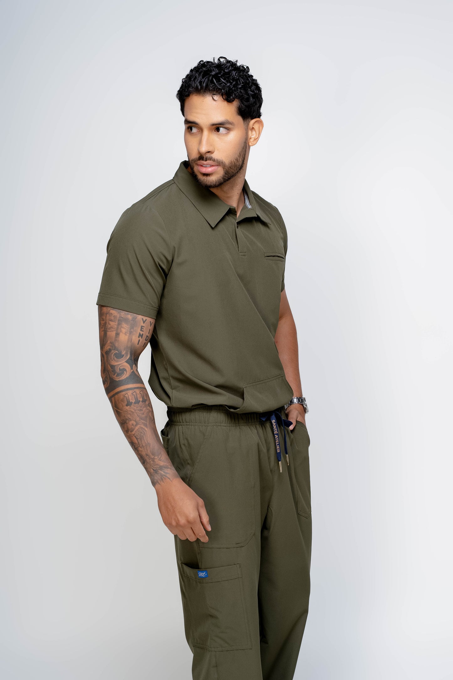 Uniforme Louis Verde Oliva