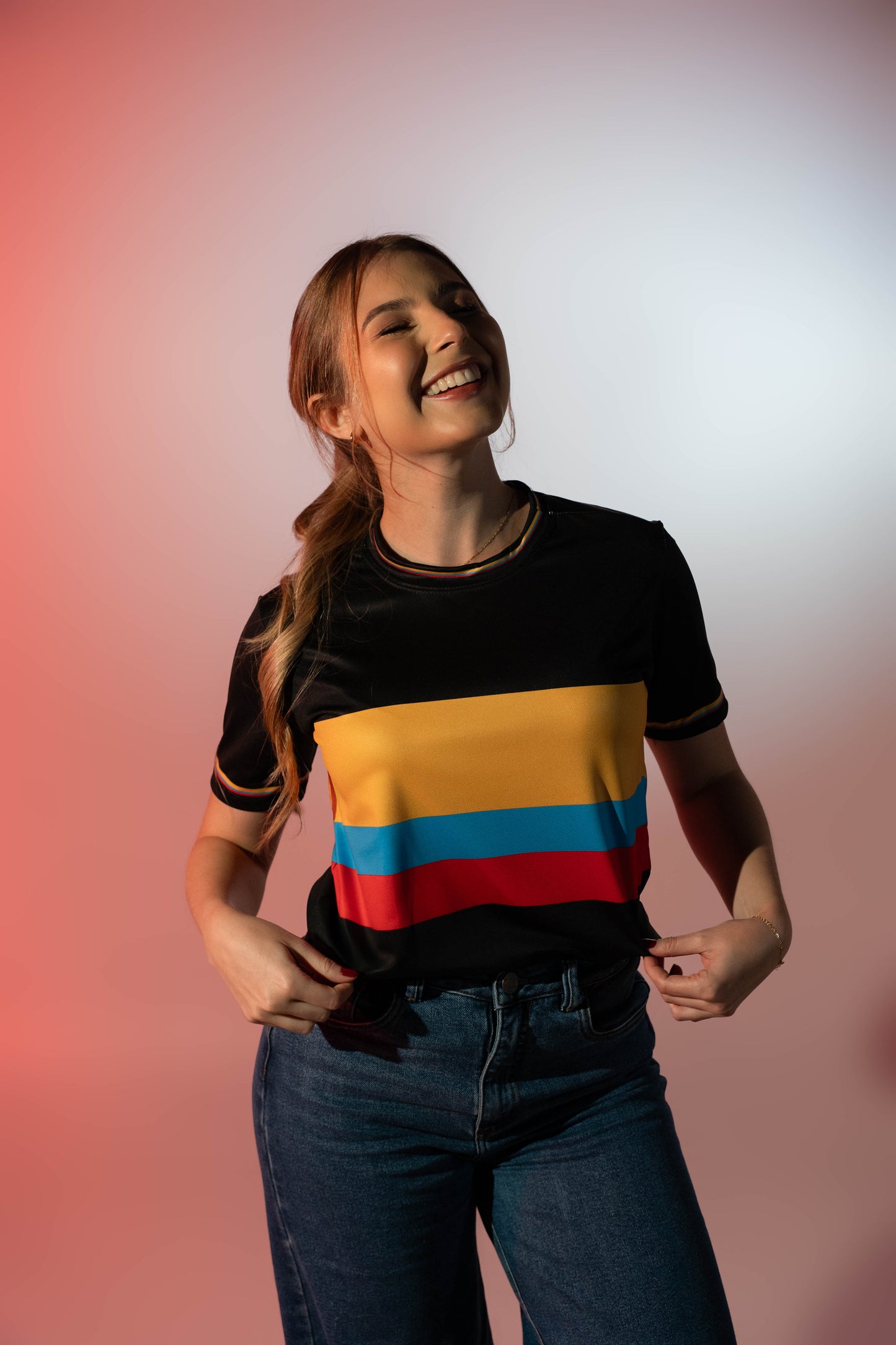 PRE VENTA - Camiseta de Colombia damas - Edición limitada